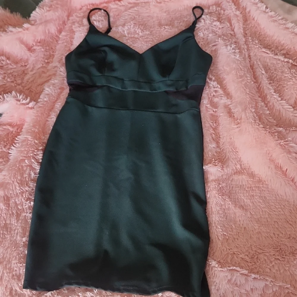 Elegant Black Satin Slip Dress - Picture 1 of 4